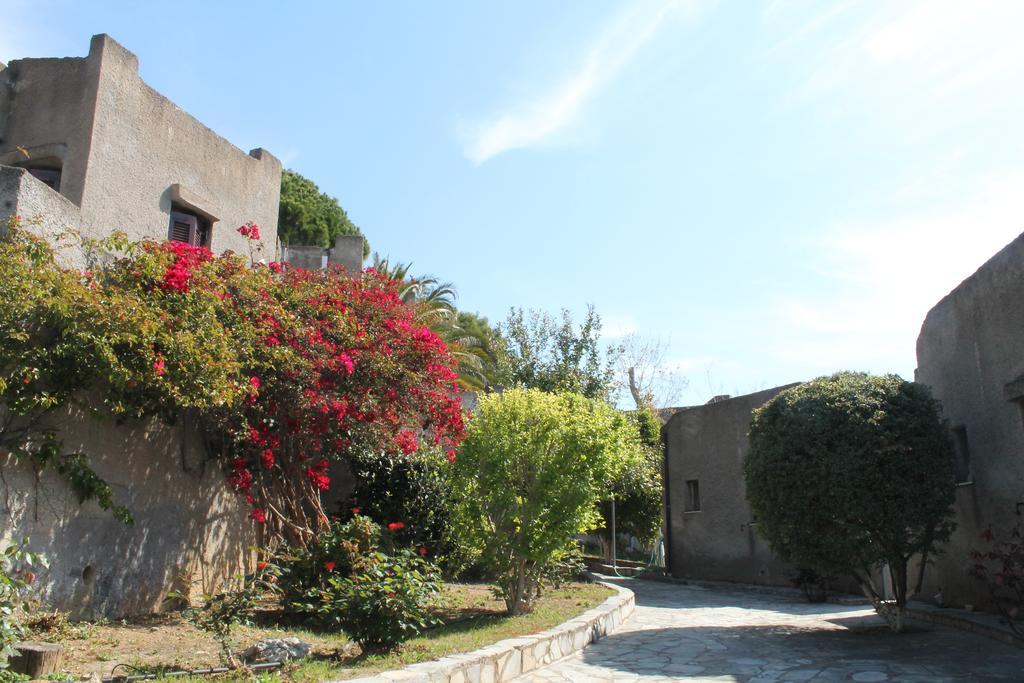 Cavo Grosso Bungalows Mavrovoúnion Buitenkant foto