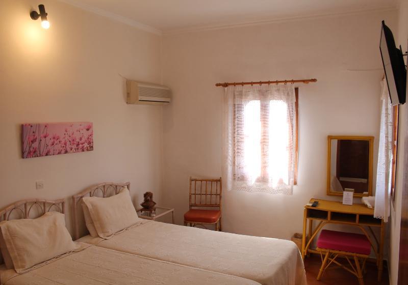 Cavo Grosso Bungalows Mavrovoúnion Buitenkant foto