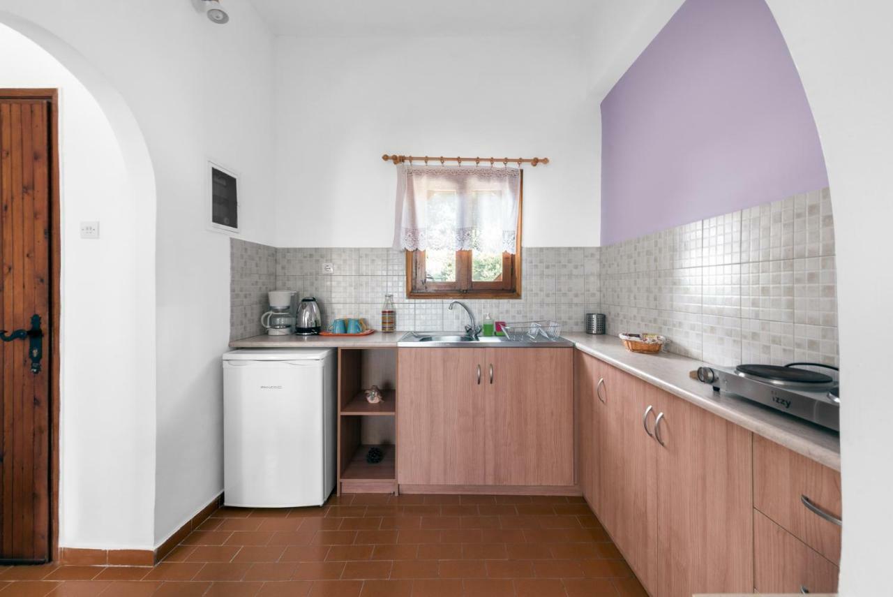 Cavo Grosso Bungalows Mavrovoúnion Buitenkant foto
