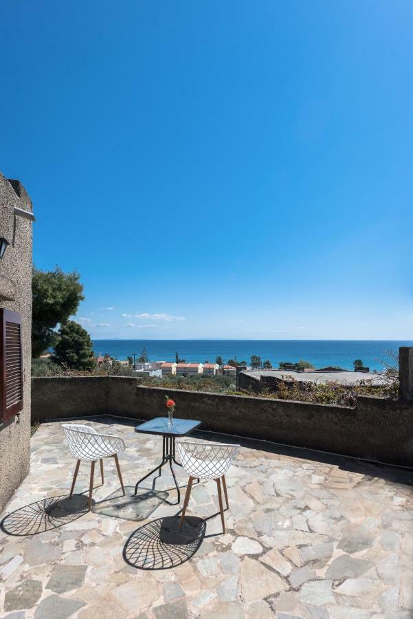 Cavo Grosso Bungalows Mavrovoúnion Buitenkant foto